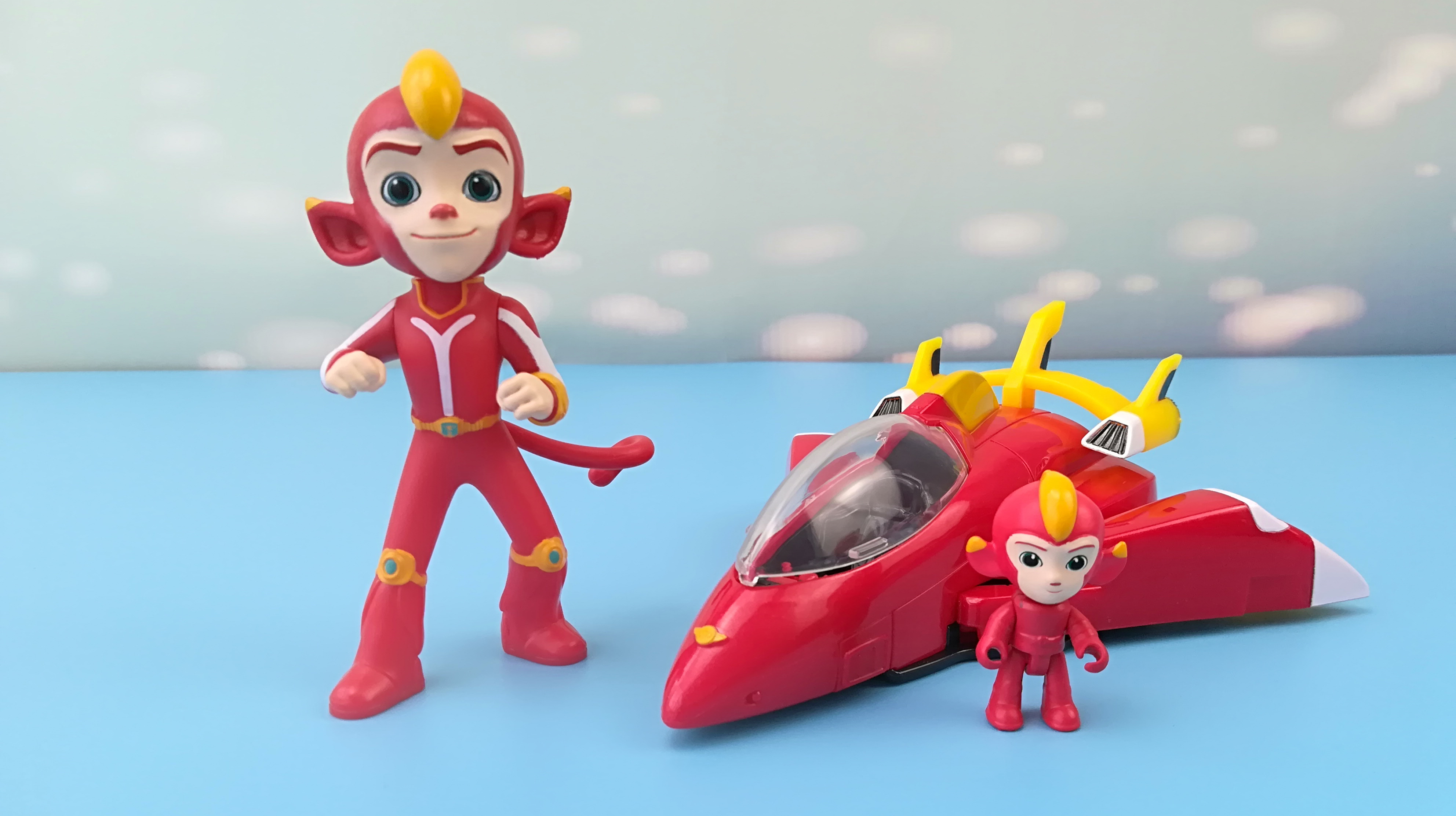 变形闪电机车!宇宙护卫队动画片玩具