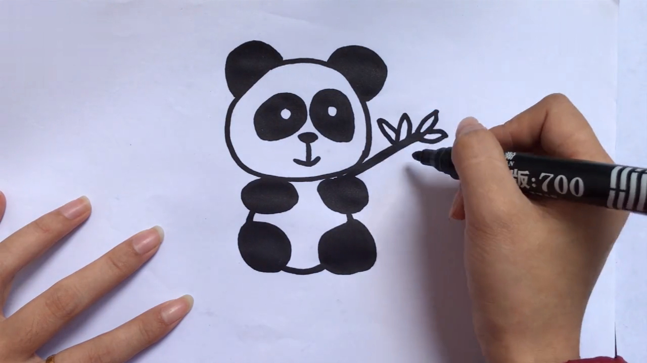 学画熊猫,抱着竹子不撒手,1分钟学会画熊猫宝宝