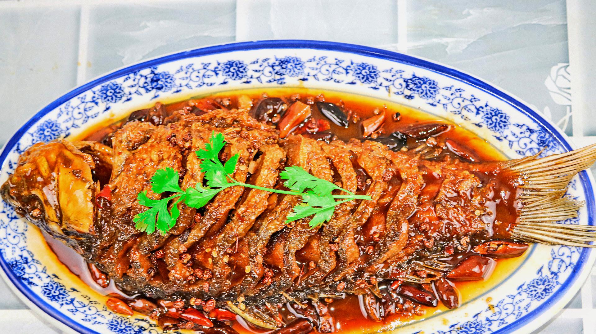 大厨教你川味经典名菜"炝锅鱼",鱼肉鲜嫩无腥味,做法简单易学