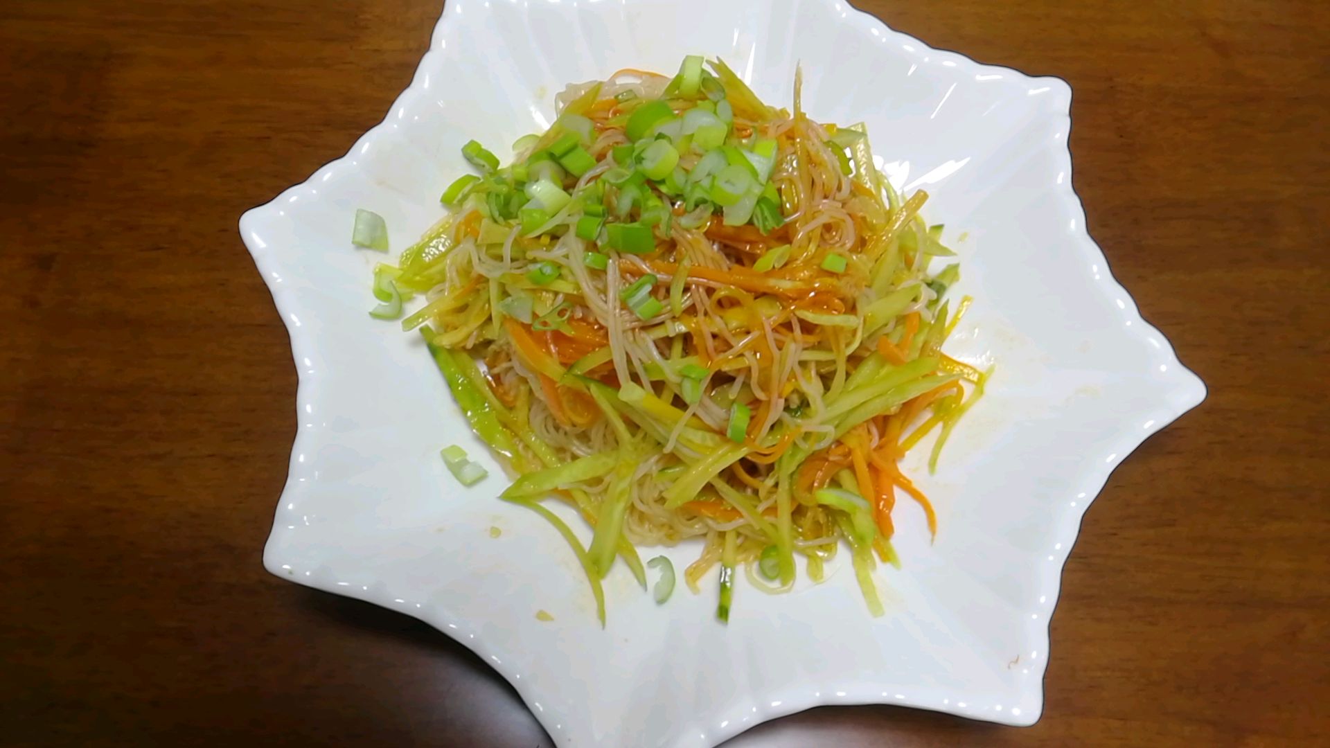 凉拌三丝最简单的食材,也能做出最诱人的美食