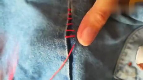 衣服跳线脱线了这样缝保留原来线 效果和原来的一样 太实用了 爱言情 衣服跳线脱线了这样缝保留原来线 效果和原来的一样 太实用了 爱言情