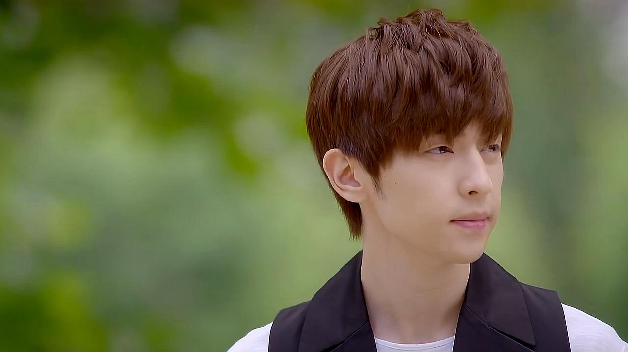 02:08  来源:好看视频-待嫁老爸:邓伦太帅了,被胖富婆看上了,这