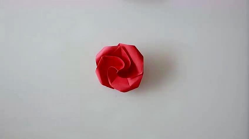 4步简易折纸花玫瑰花教程