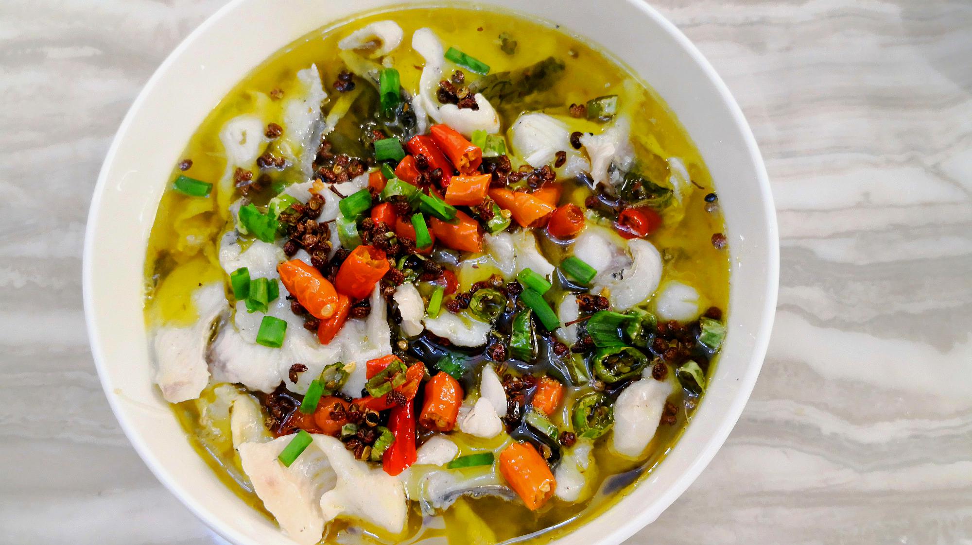 家庭版酸菜鱼,微辣脆爽,详解制作过程