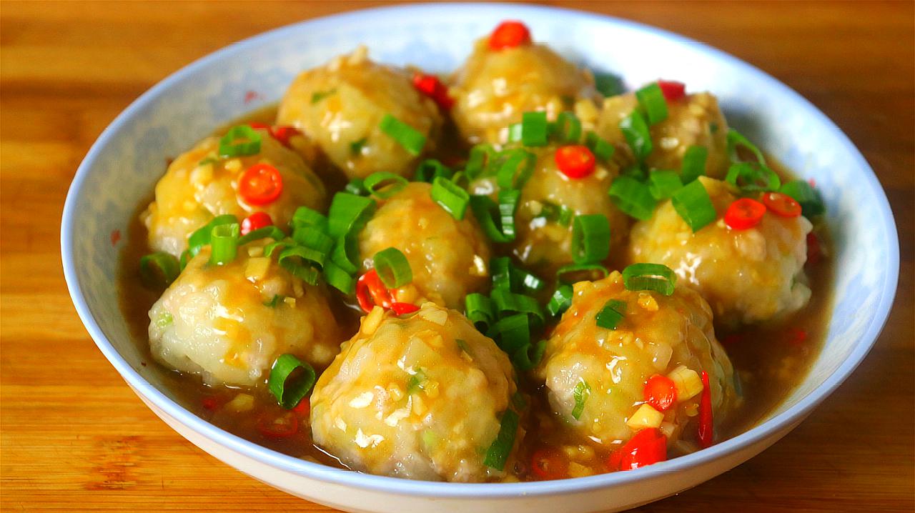 1酱汁冬瓜丸子:主料冬瓜,肉.