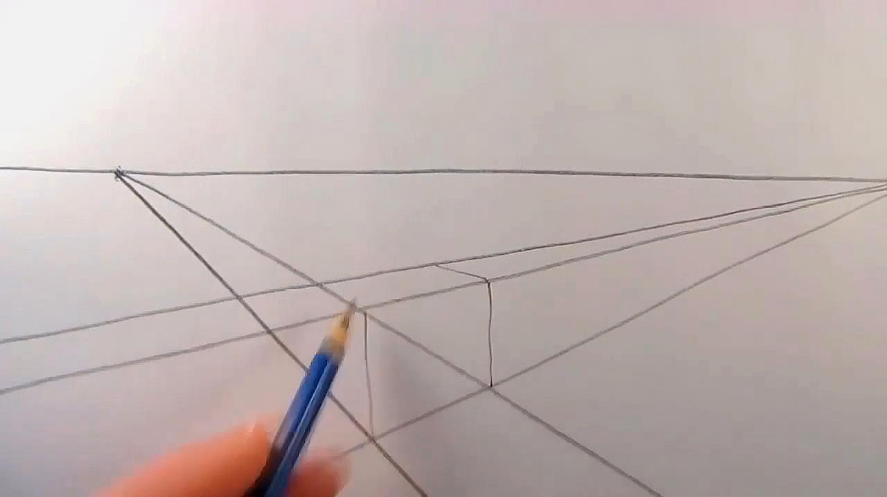 01:49  来源:好看视频-斜拉桥简笔画 服务升级 4简笔画画桥:先画出