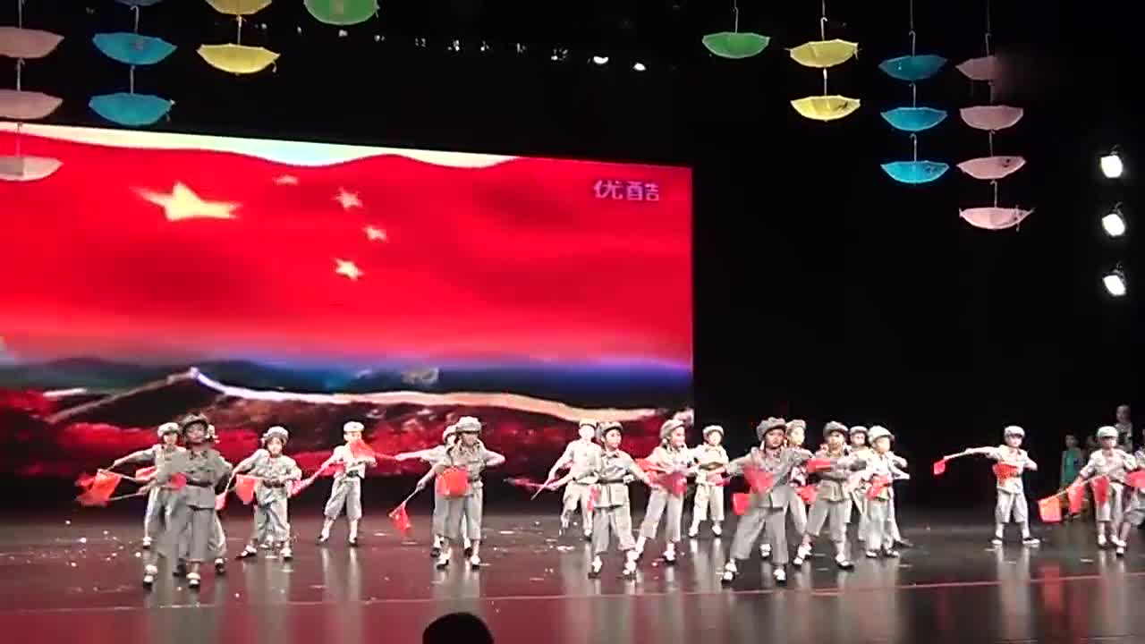 幼儿园六一舞蹈《红星闪闪》幼儿舞蹈教学