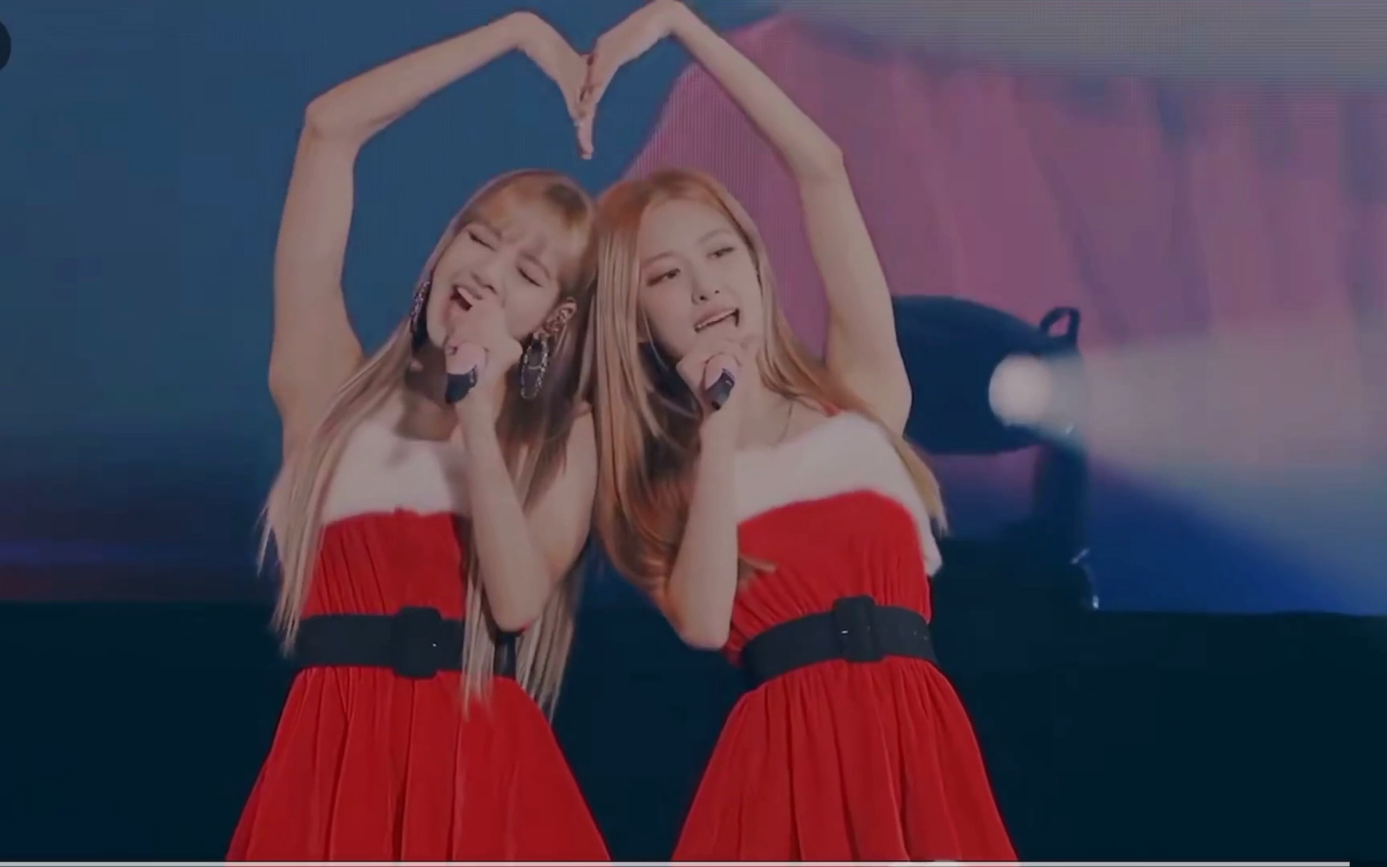 blackpink圣诞照片高清,blackpink圣诞照片 blackpink演唱会化身圣诞小麋鹿热辣来袭!话说又快到圣诞节了