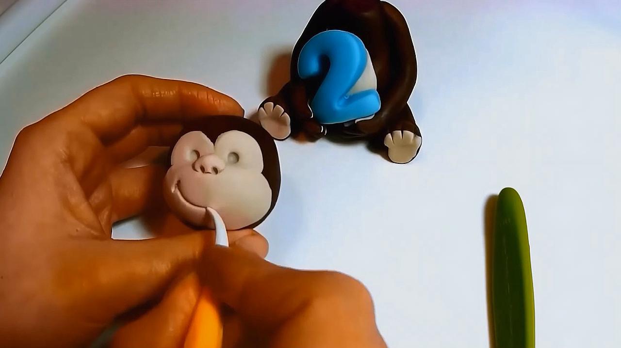 两分钟内教你用粘土制作一个呆萌的小猴子,教程简单轻松易学