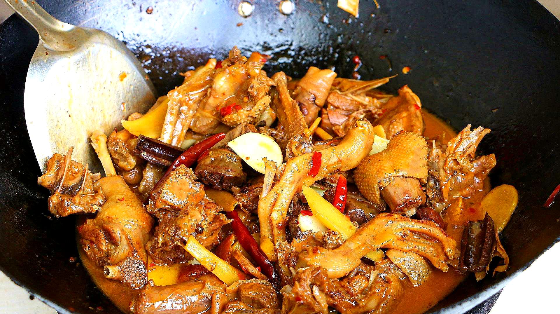 啤酒鸭这样做,越吃越香,一次一只不够吃,做法超简单