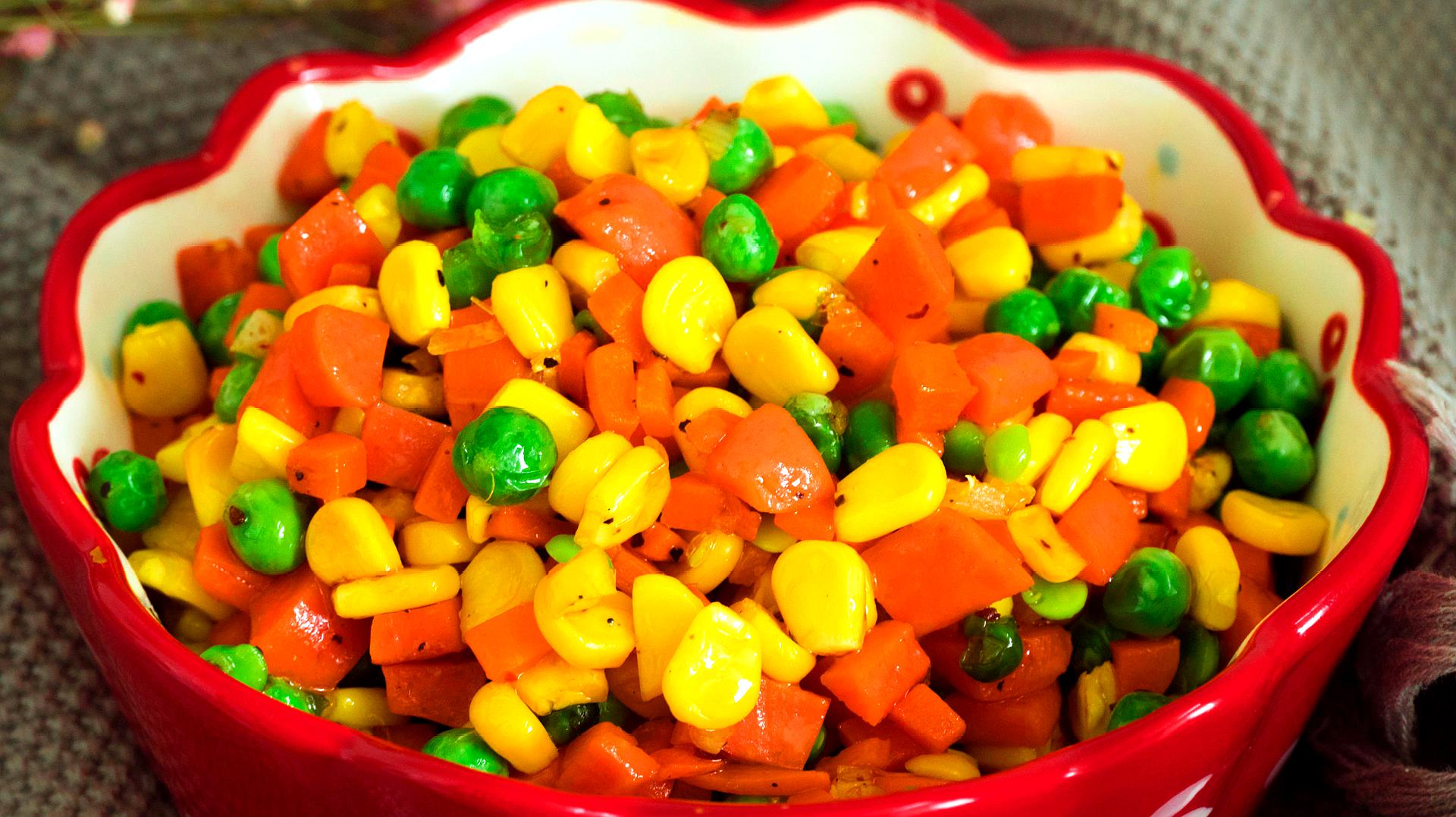 玉米和青豆还能这么好吃?营养又解馋,一口一大勺才过瘾