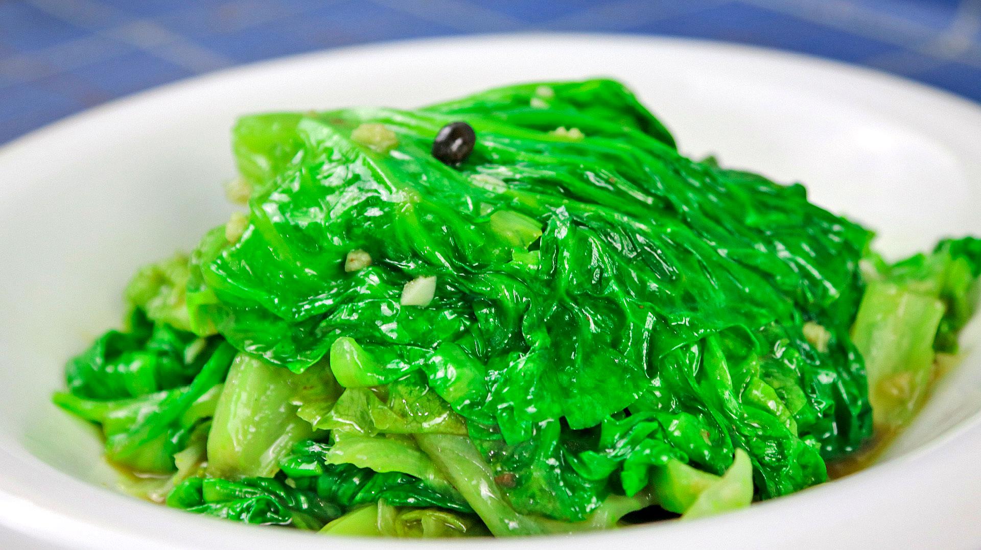 "蒜蓉生菜"还用学吗?大厨教你最简单快捷做法,清脆爽口不变色