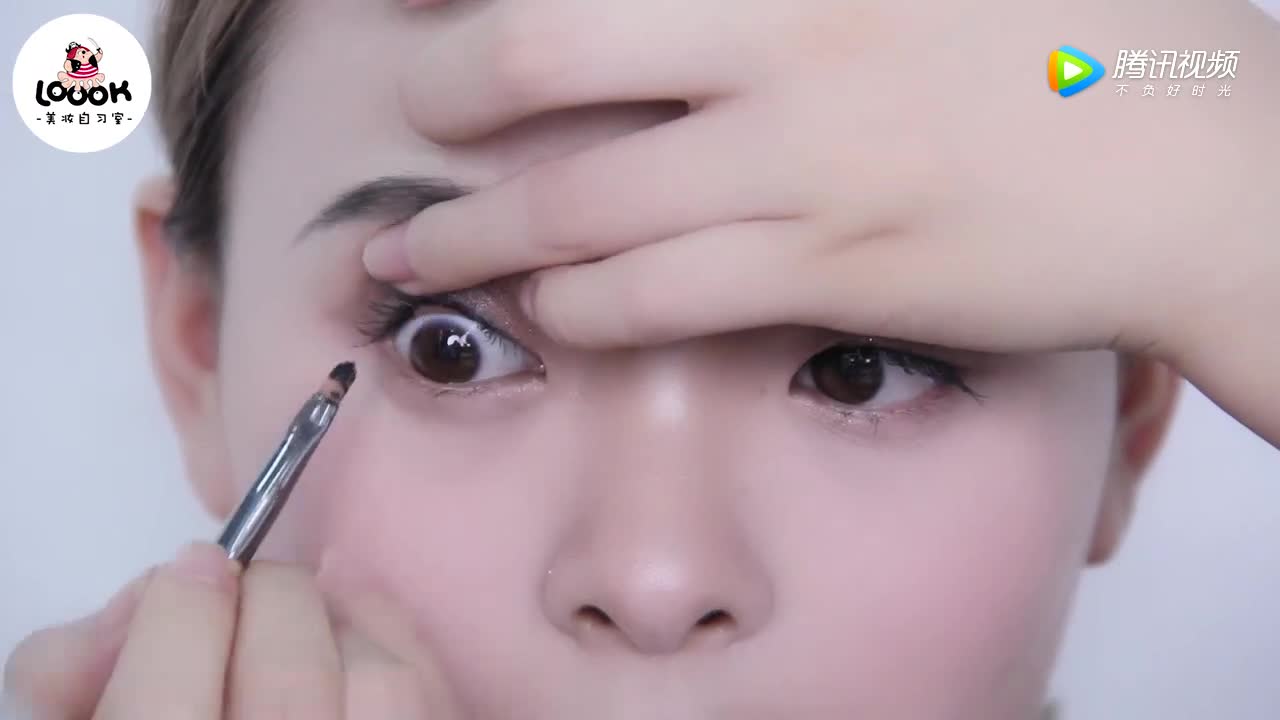 眼妆怎么画好看