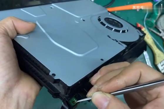 Ps4闪蓝光无法开机 百度