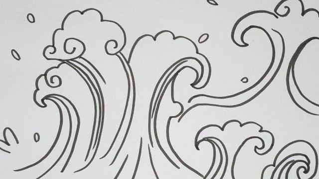 2海浪简笔画画法:先画浪头,有弧度的曲线围成一个椭圆形,把其中一个