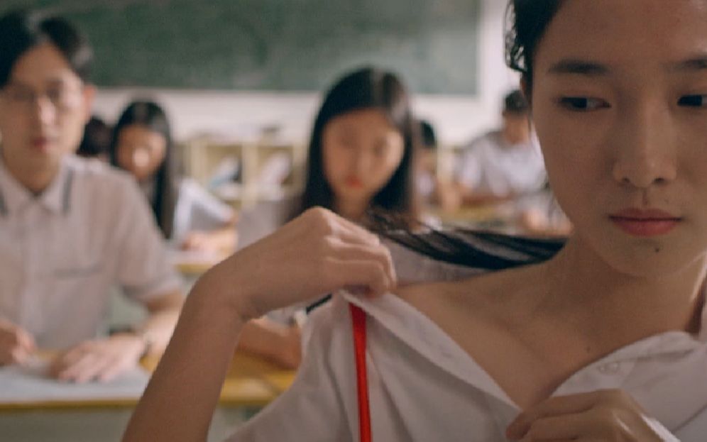 速看奇幻电影《宠物校花》