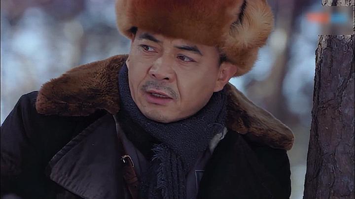 杨震山想着直接把关敬山击毙,没想到日本人给他挡了枪,可惜了!