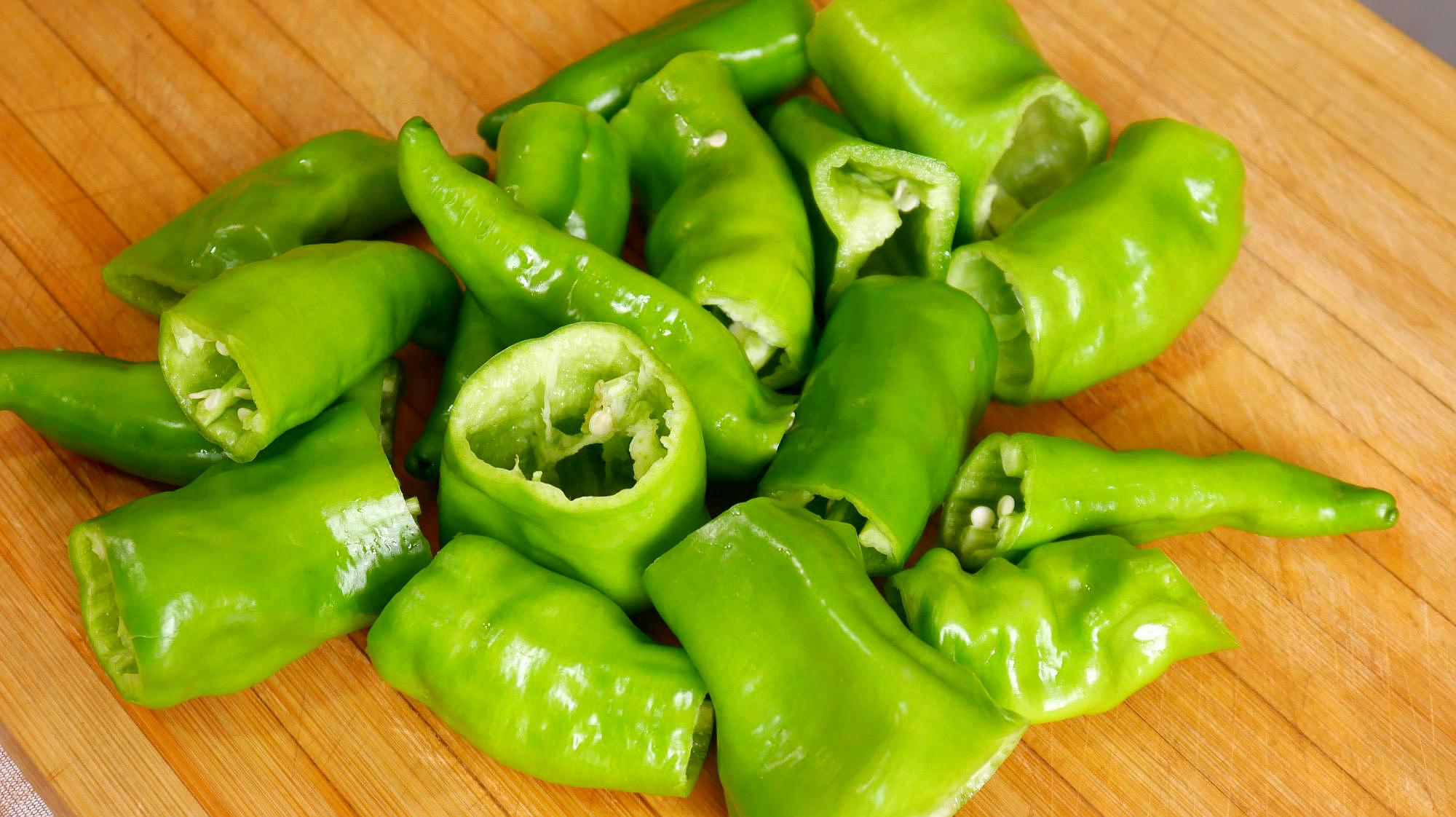 尖椒美味有点辣鲜美好吃4个视频