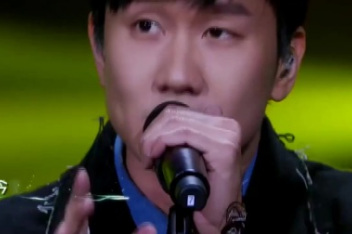 国内哪个男歌手唱女声 百度视频搜索