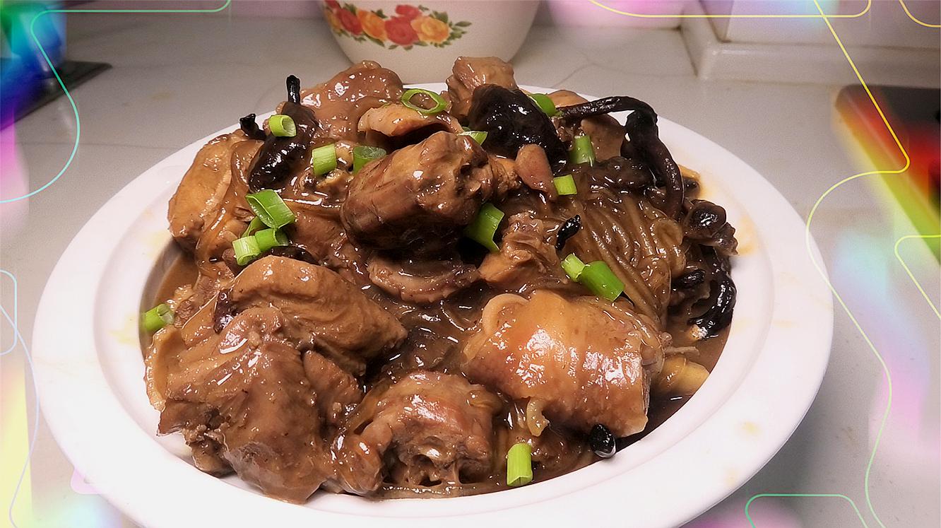 特色东北炖菜,鸡肉炖蘑菇粉条的做法,老齐美食视频