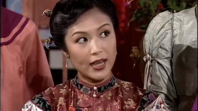 苗翠花:丈夫娶四姨太,二姨太和三姨太送她礼物,骂的好直白