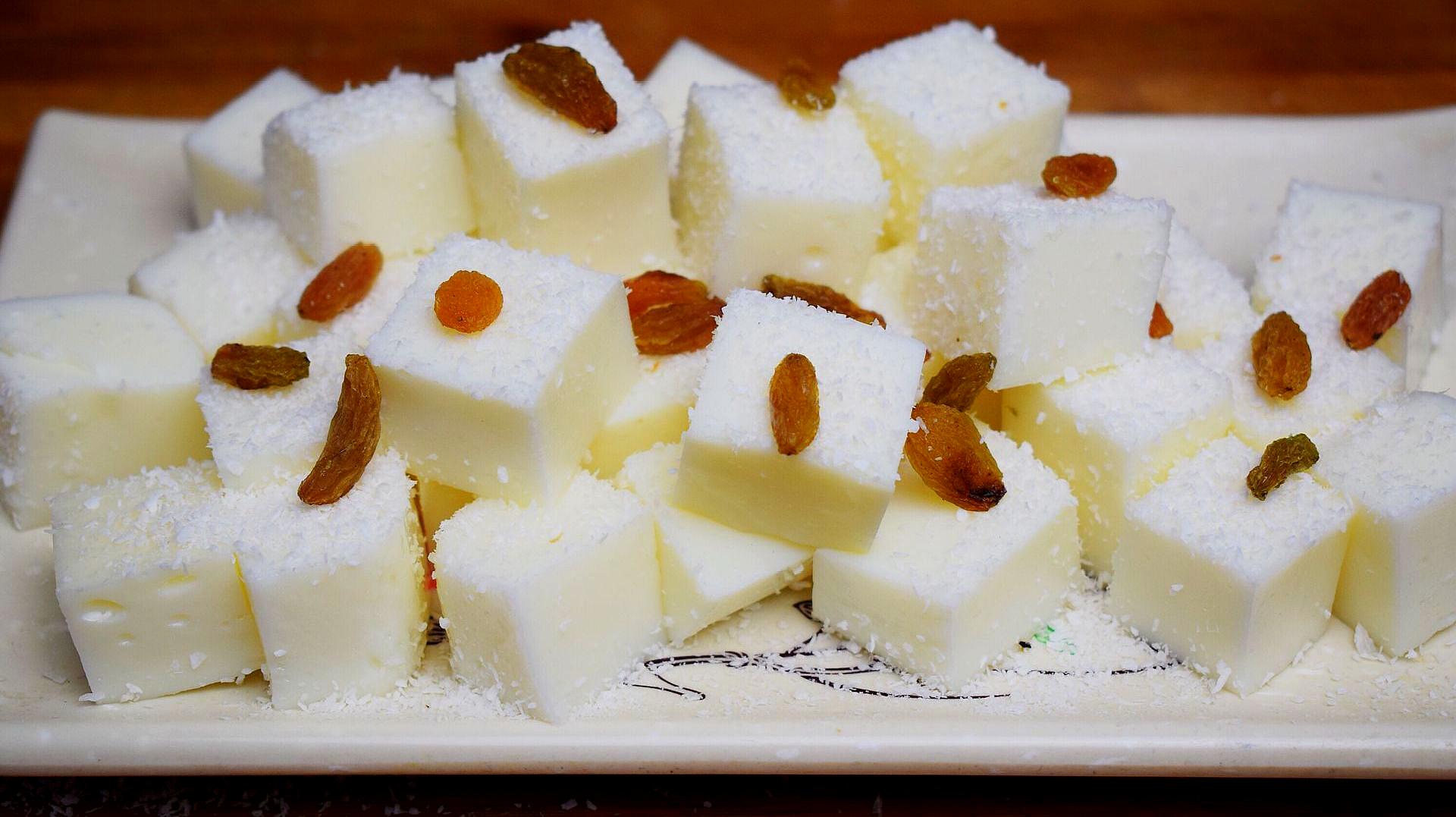 牛奶一定要试试这样做,往锅一倒,筷子一搅,出锅馋的流口水