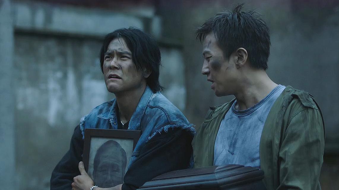 乘风破浪:邓超和彭于晏完美地解释了,什么叫谈感情伤钱!