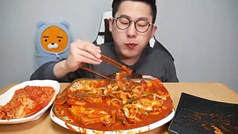 4韩国吃播 美食吃货康叔 拉面配五花肉 12:18