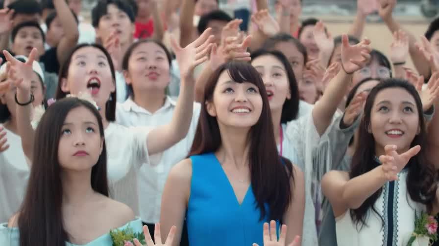 32018年《同学两亿岁》:该剧讲述了高中生宣墨在偶然的机会被两亿年