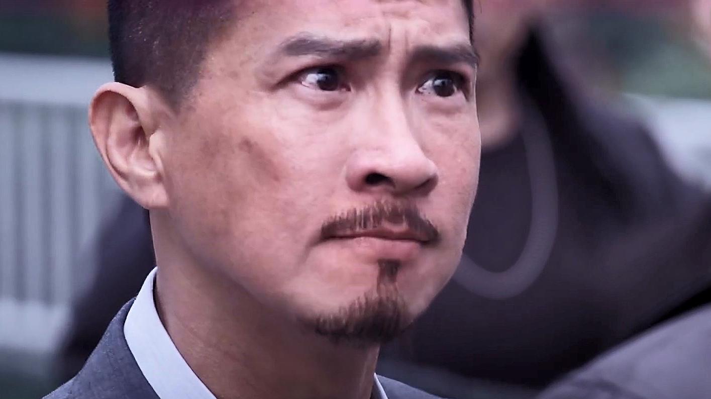 黑帮电影:张家辉老大带着一帮小弟,像是来大飞地盘砸