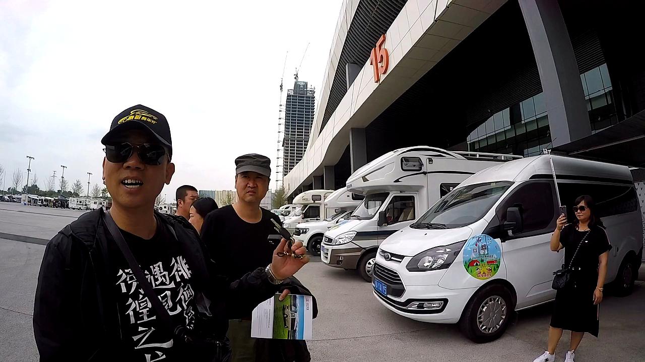 成都偶遇房车大咖豪哥,听听他们聊什么?