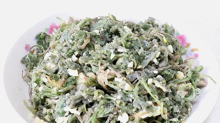 蒸白蒿这样做,简单一做,味道好极了,夏天做起来很简单!