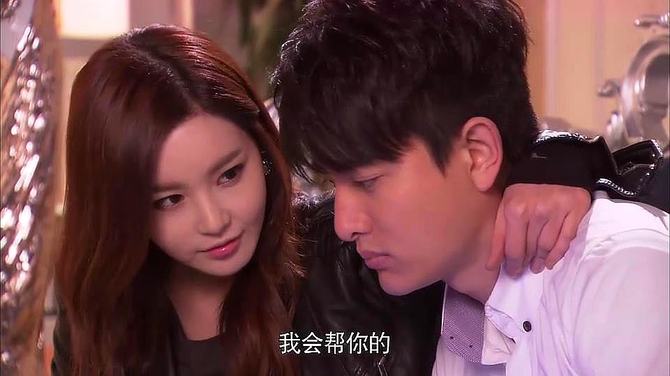 千金保姆:自家男员工不会谈恋爱,富婆叫他上办公室亲自教他