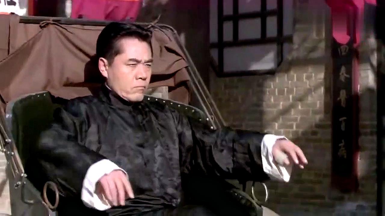 大宅门:七爷看见自家丫头在要饭,二话不说直接抱回家,真男人!