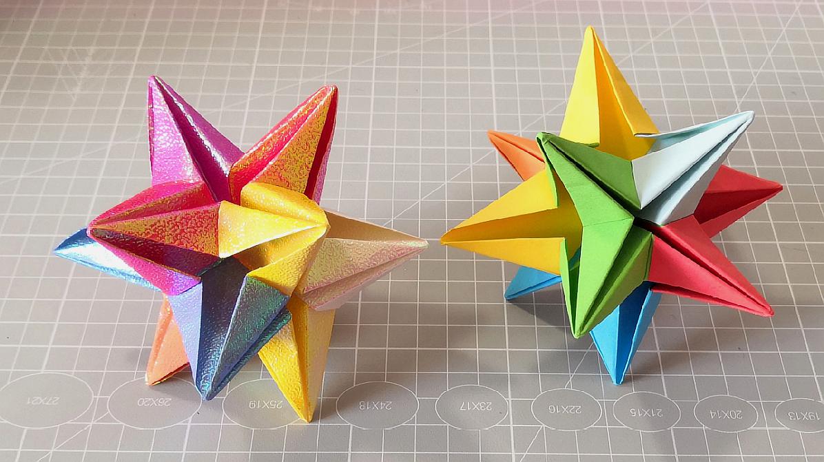 折纸圣诞星星球,是组合而成的,折法非常简单哦
