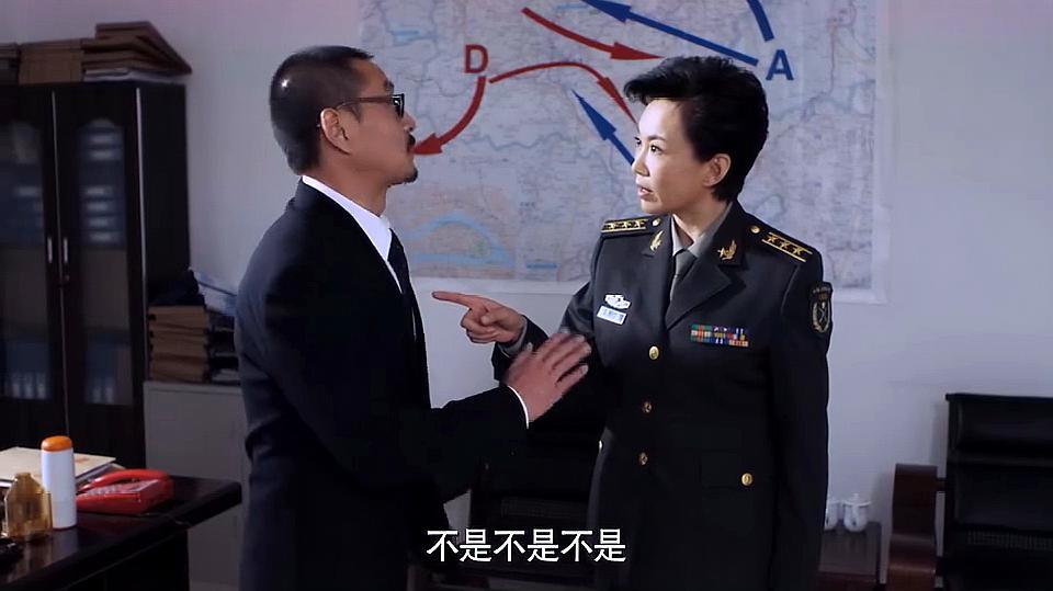 汤沐阳来救小米,本想与米蓝争论一番,不料米蓝态度令汤沐阳秒怂