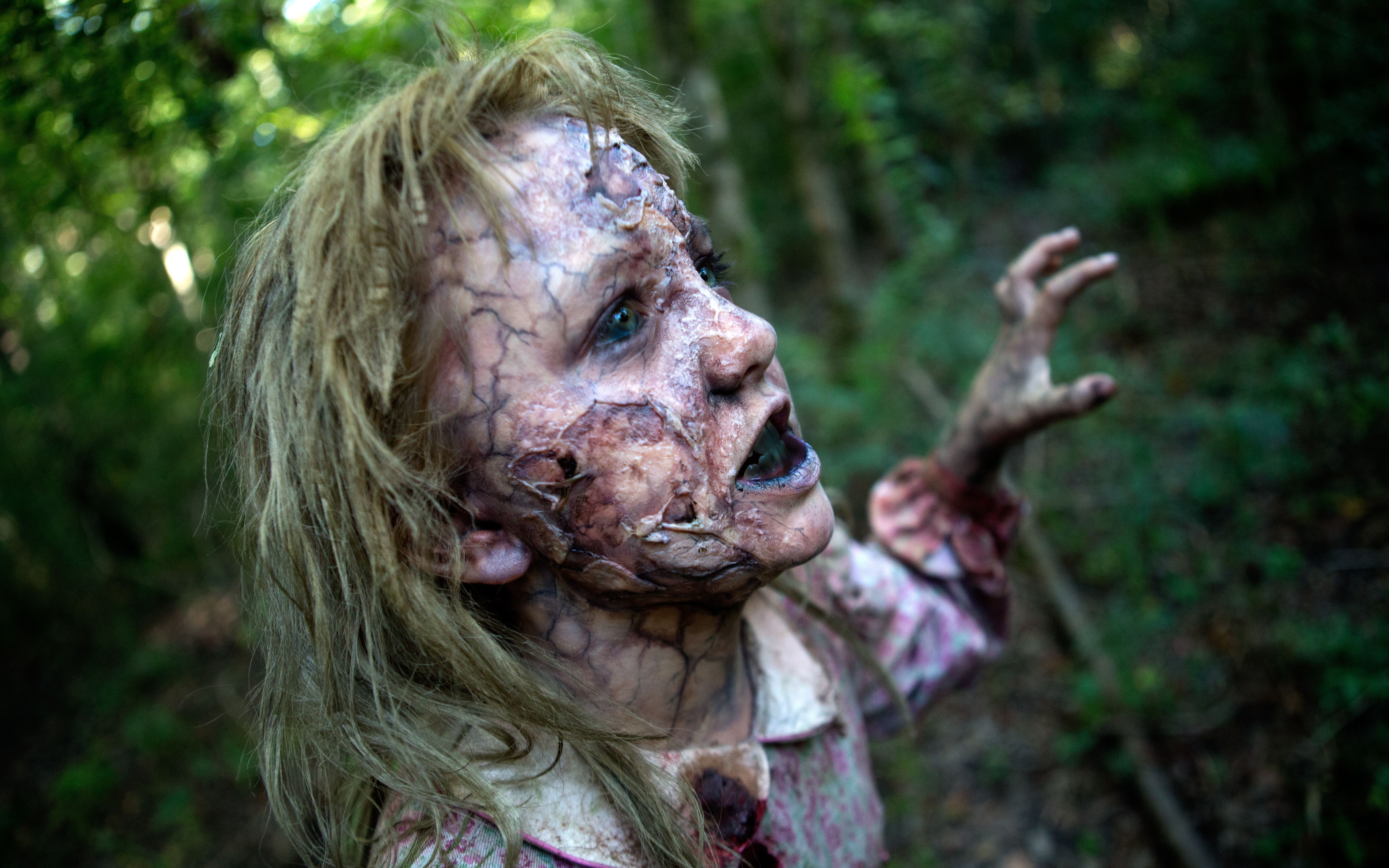 【小涛】4分钟看完恐怖丧尸电影《玛姬》