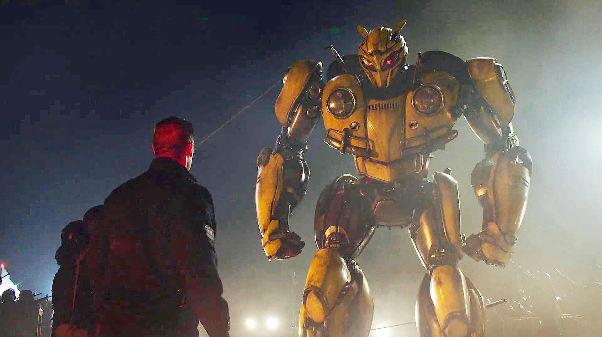 4豆瓣评分7:《大黄蜂》,讲述了饱经摧残的大黄蜂遇到了正遭遇人生瓶颈