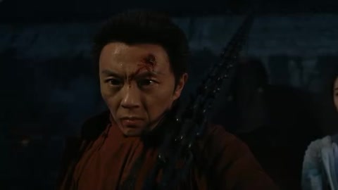 11993年:在电影《新少林五祖》中饰演李连杰的儿子,也是谢苗出道之作