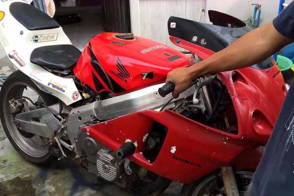 Cbr400最高时速 百度 Cbr400最高时速 百度