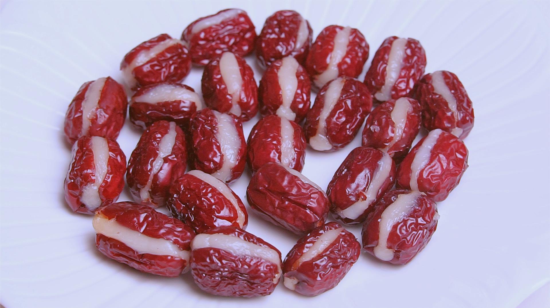 1把红枣,1碗糯米粉,教你做香甜软糯的小零食,做法简单超好吃