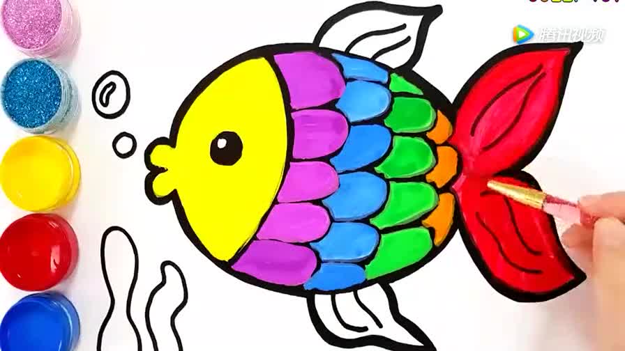 47  来源:好看视频-创意简笔画教程,数字3如何变化成一条"金鱼",简单