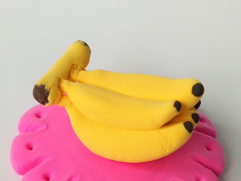 教你用超轻粘土做可爱的香蕉