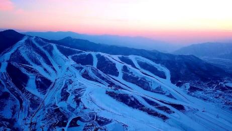 富龙滑雪场雪道全开 等你来战 爱言情 富龙滑雪场雪道全开 等你来战 爱言情