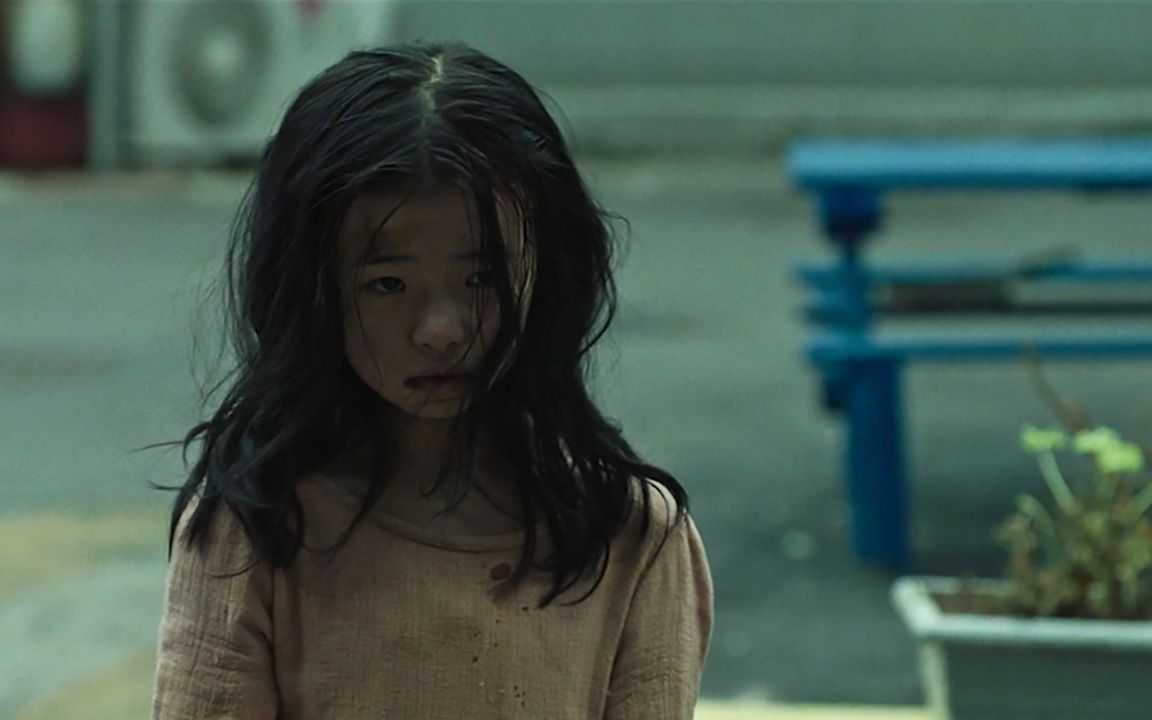 女孩整天躲在卫生间,因为那是她觉得,最有安全感的地方《白小姐》