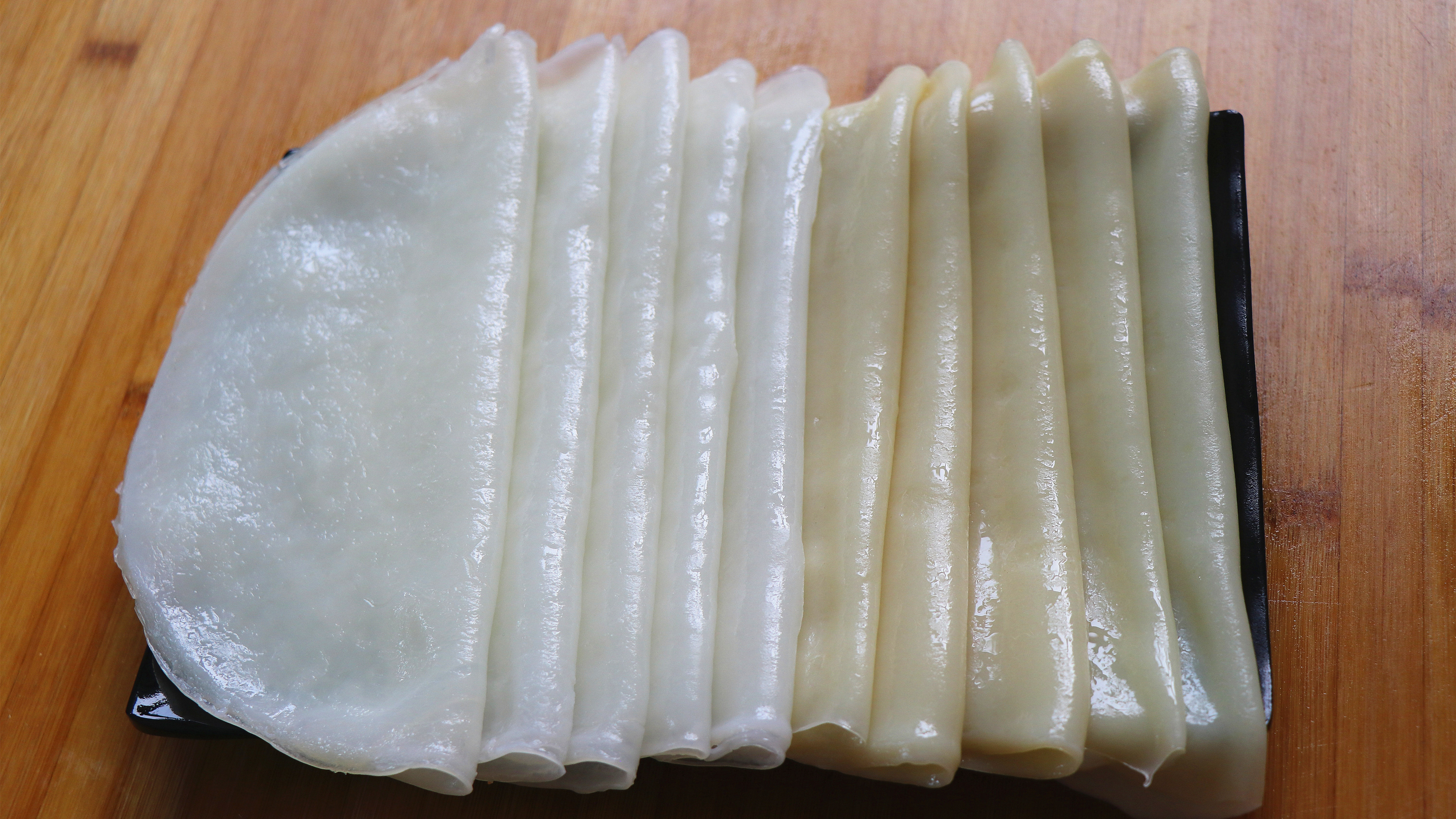 不用洗面,教你在家做凉皮,方法简单,筋道爽滑,学会不用出去买