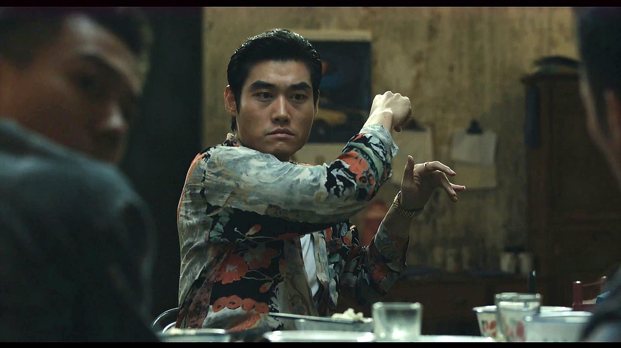 乘风破浪:喝水时千万别看!张本煜金句频出,简直笑得我肚子疼!