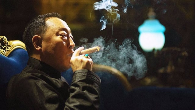 《战狼1》中倪大红的这个镜头实在太经典了,没几个人敢拍!