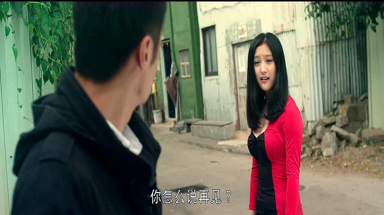 飞虎出征:余文乐刘安琪搭档饰演恋人,女友回头的瞬间美翻了