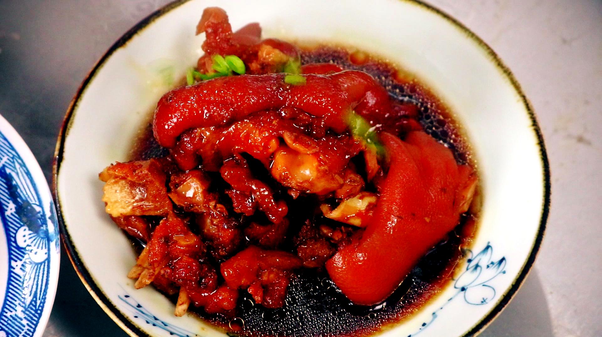 酱大骨酱猪蹄一锅就炖出来了,省时省力还省气,最关键成本低呀